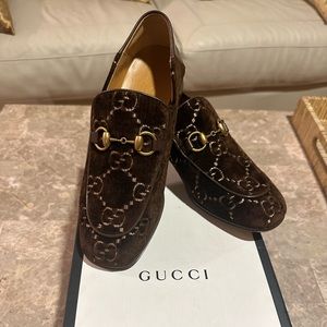 Gucci Loafers Chocolate and Gold size 5.5